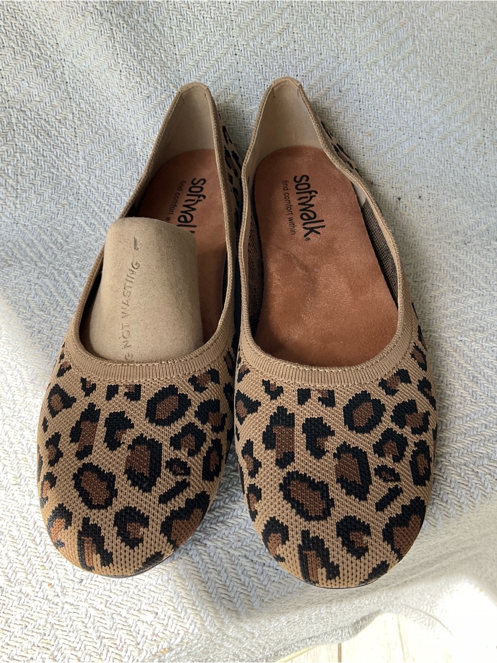 SoftWalk Leopard-Print Tan & Black Slip-On Ballet Flats